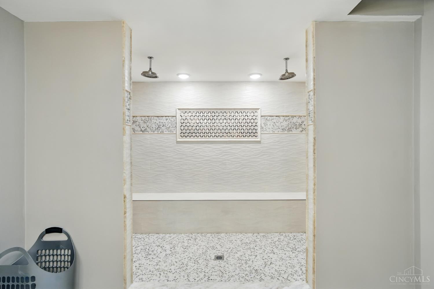 South Lebanon, Ohio, 45065, United States, ,5 BathroomsBathrooms,Residential,Active,1828690