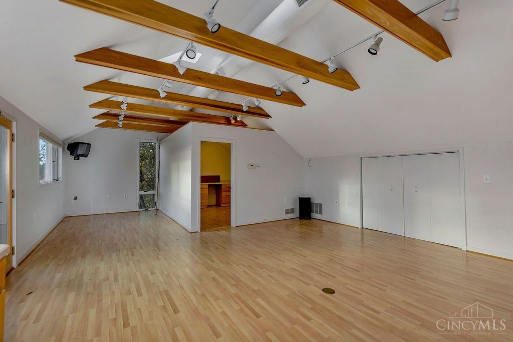 Indian Hill, Ohio, 45243, United States, 4 Bedrooms Bedrooms, ,2 BathroomsBathrooms,Residential,Active,1986910