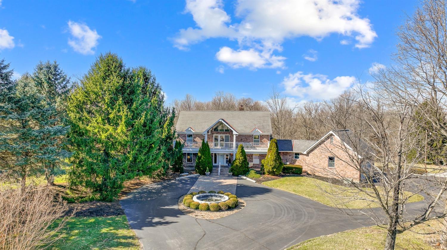 Union Twp, Ohio, 45244, United States, 4 Bedrooms Bedrooms, ,5 BathroomsBathrooms,Residential,Pending,1722734