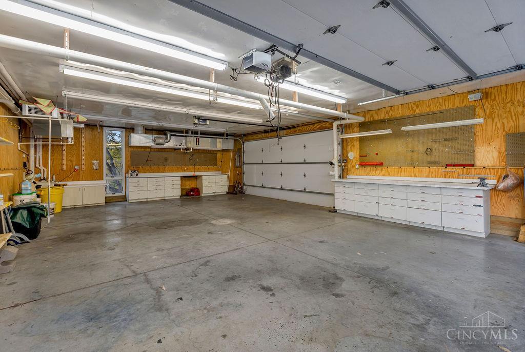 Indian Hill, Ohio, 45243, United States, 4 Bedrooms Bedrooms, ,2 BathroomsBathrooms,Residential,Active,1986910