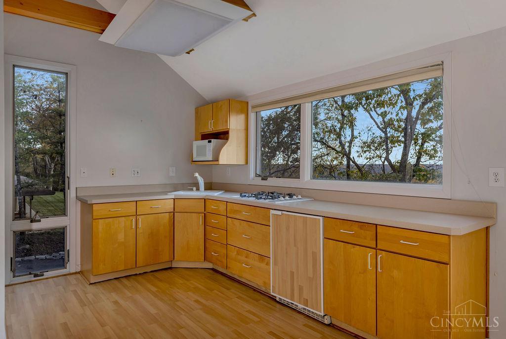 Indian Hill, Ohio, 45243, United States, 4 Bedrooms Bedrooms, ,2 BathroomsBathrooms,Residential,Active,1986910