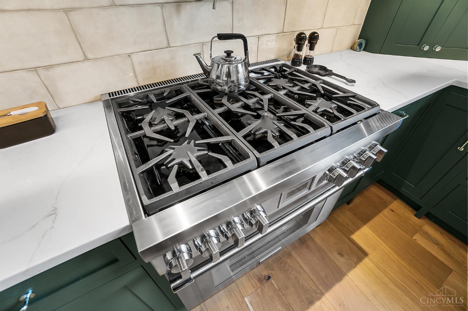 Cincinnati, Ohio, 45202, United States, 3 Bedrooms Bedrooms, ,4 BathroomsBathrooms,Residential,Active,1922745