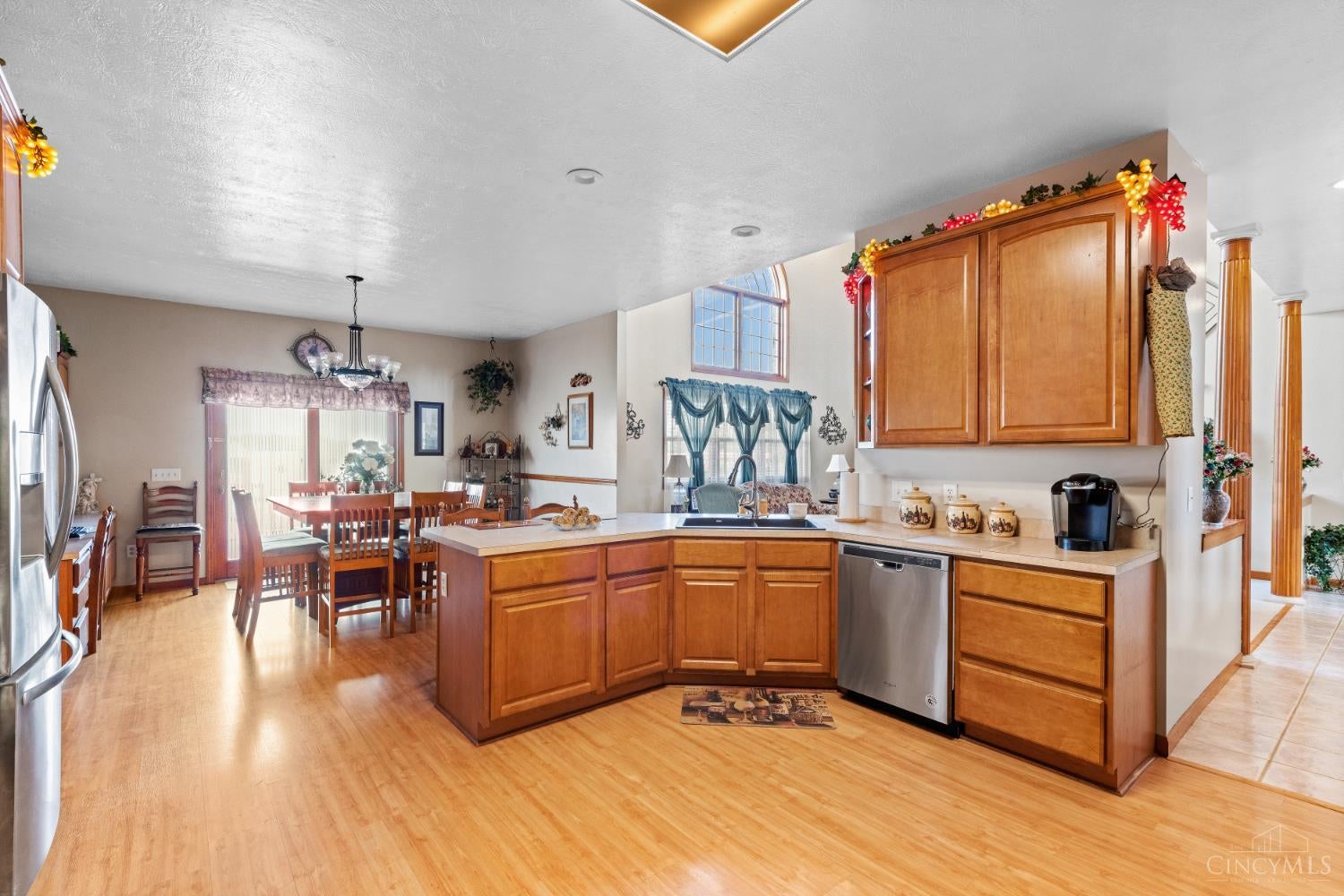 Wayne Twp, Ohio, 45067, United States, 5 Bedrooms Bedrooms, ,6 BathroomsBathrooms,Residential,Active,1892390