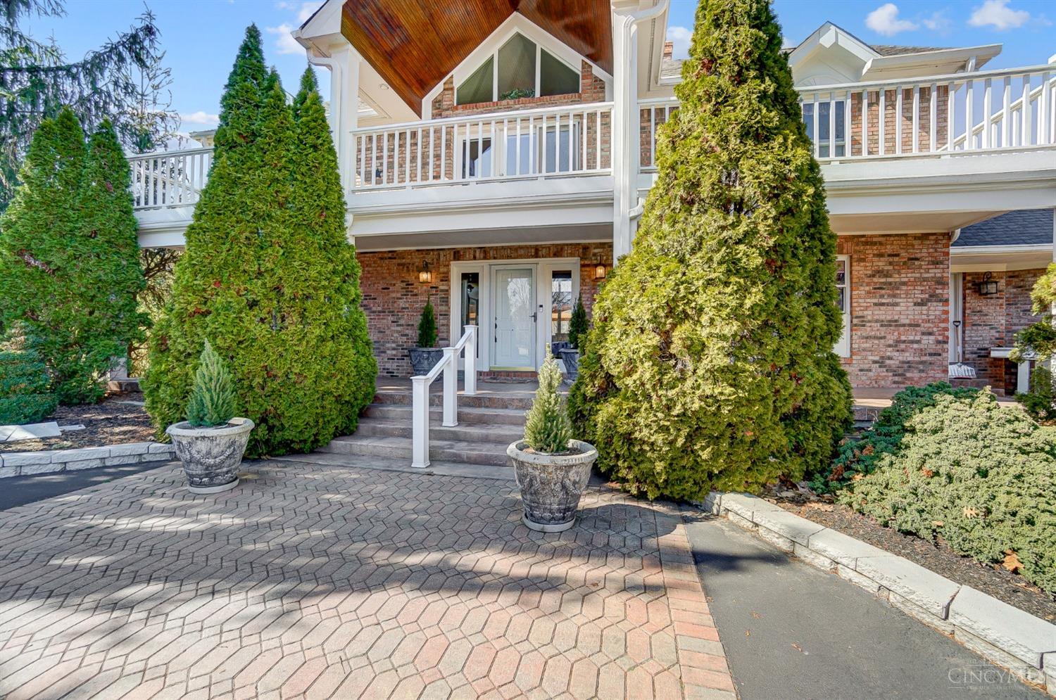 Union Twp, Ohio, 45244, United States, 4 Bedrooms Bedrooms, ,5 BathroomsBathrooms,Residential,Pending,1722734