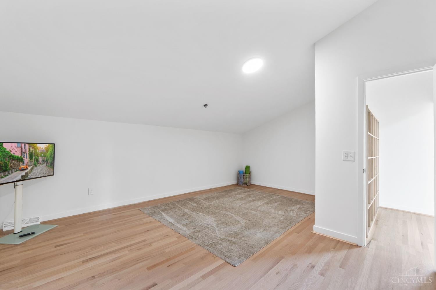 Hamilton Twp, Ohio, 45152, United States, 3 Bedrooms Bedrooms, ,3 BathroomsBathrooms,Residential,Active,1953014