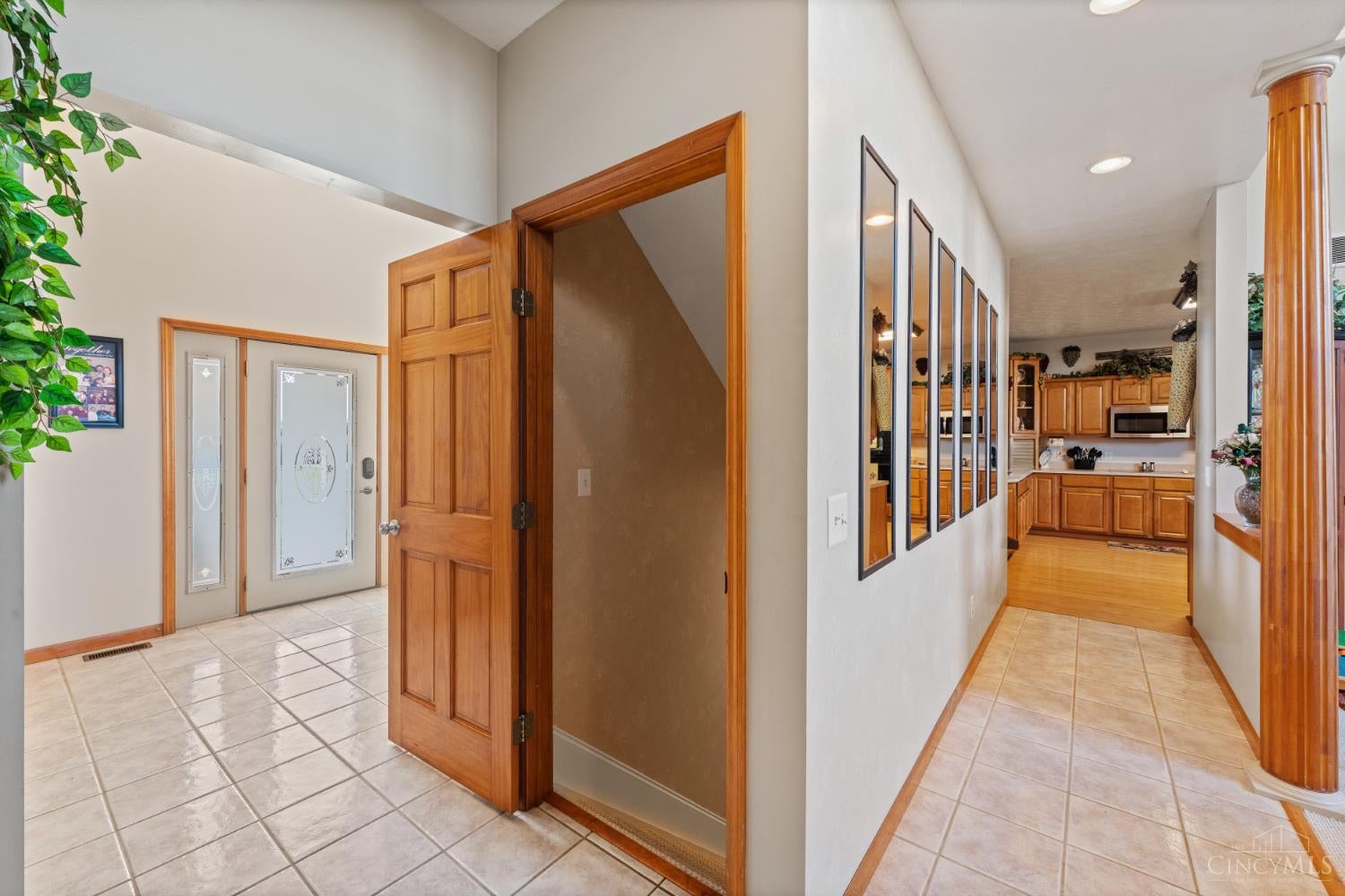 Wayne Twp, Ohio, 45067, United States, 5 Bedrooms Bedrooms, ,6 BathroomsBathrooms,Residential,Active,1892390