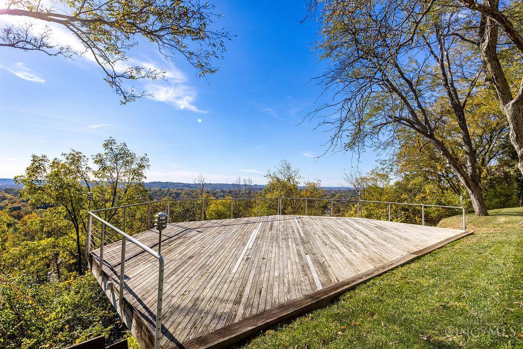 Indian Hill, Ohio, 45243, United States, 4 Bedrooms Bedrooms, ,2 BathroomsBathrooms,Residential,Active,1986910