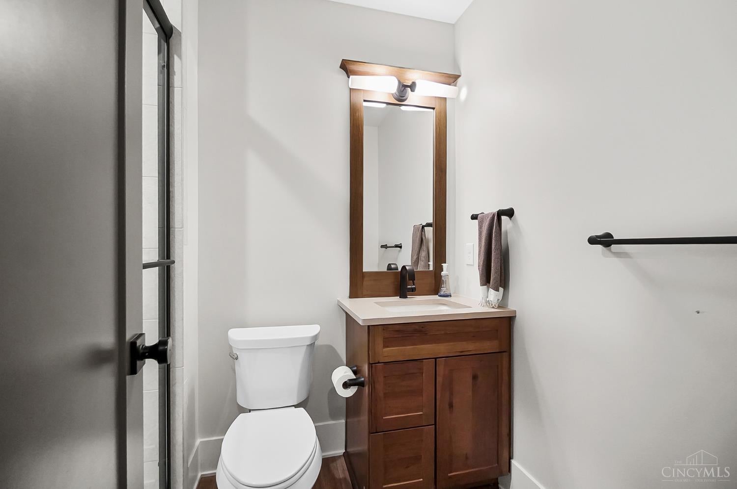 Cincinnati, Ohio, 45202, United States, 3 Bedrooms Bedrooms, ,4 BathroomsBathrooms,Residential,Active,1922745