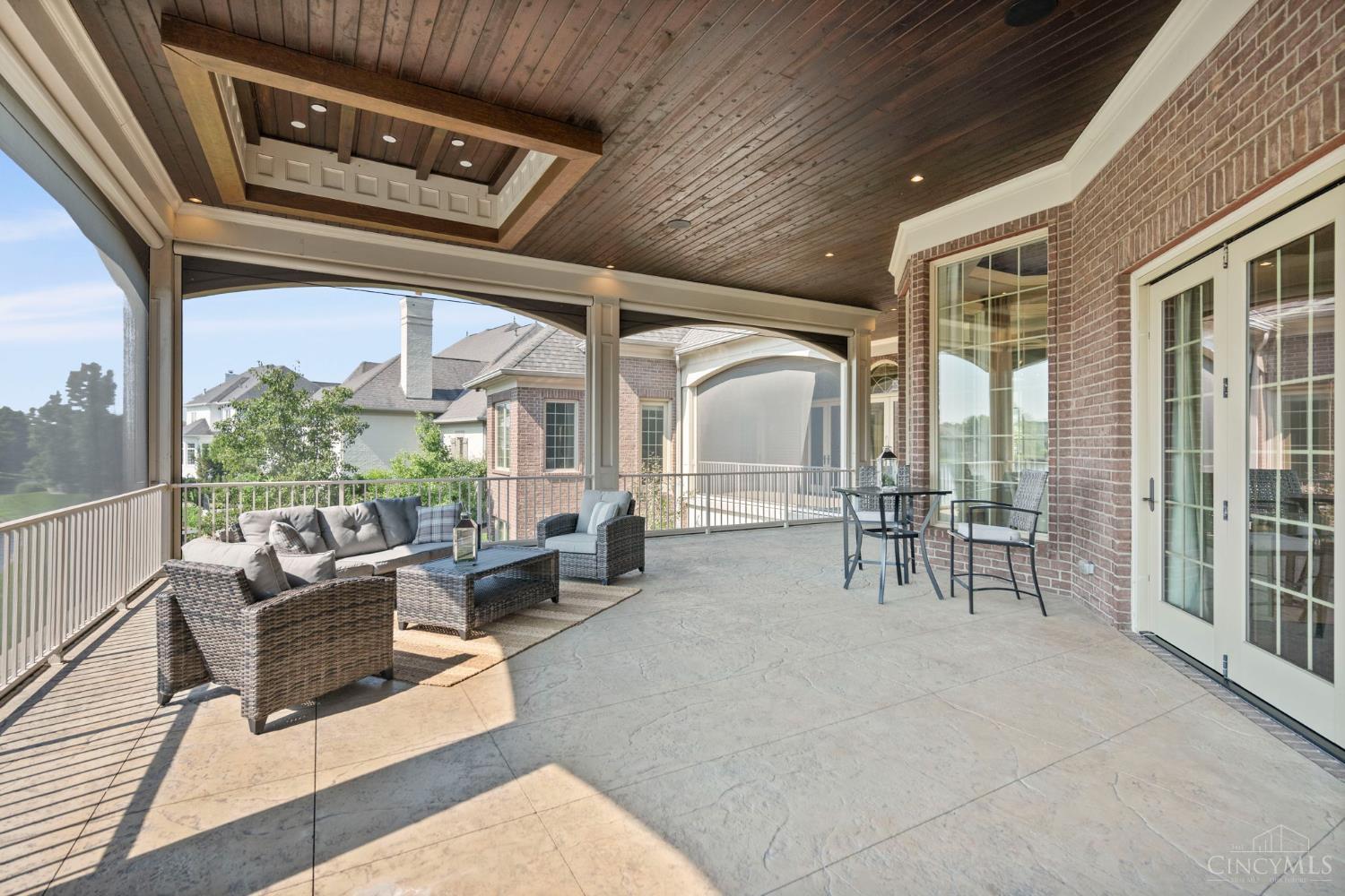 Deerfield Twp., Ohio, 45040, United States, 6 Bedrooms Bedrooms, ,8 BathroomsBathrooms,Residential,Active,1904704