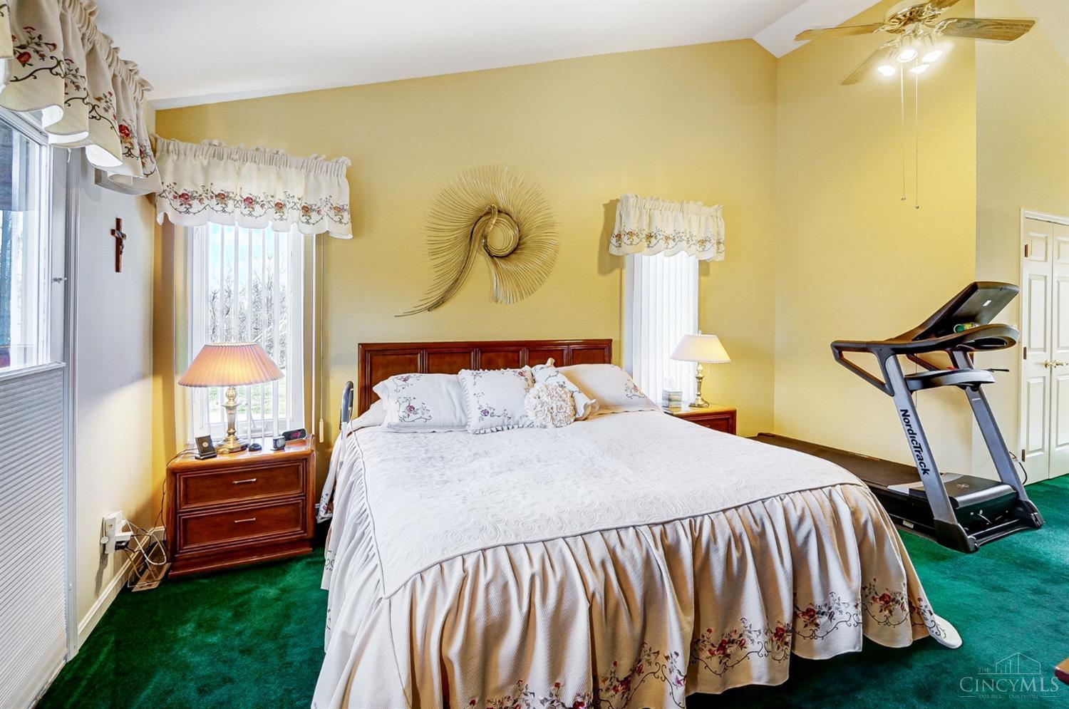 Union Twp, Ohio, 45244, United States, 4 Bedrooms Bedrooms, ,5 BathroomsBathrooms,Residential,Pending,1722734