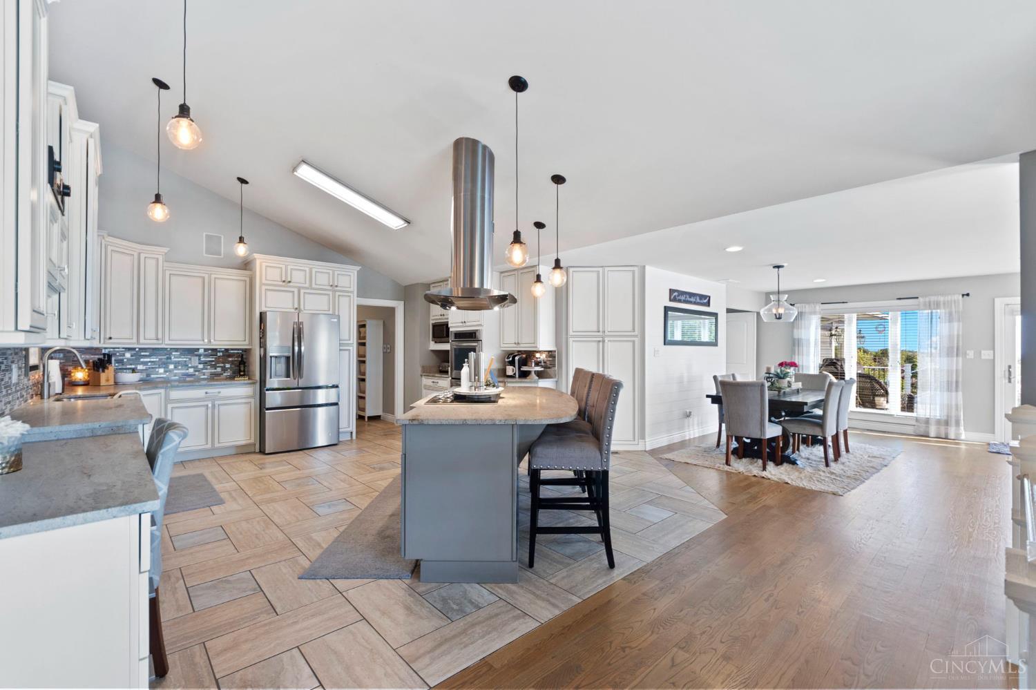 West Chester, Ohio, 45011, United States, 4 Bedrooms Bedrooms, ,6 BathroomsBathrooms,Residential,Active,1987249