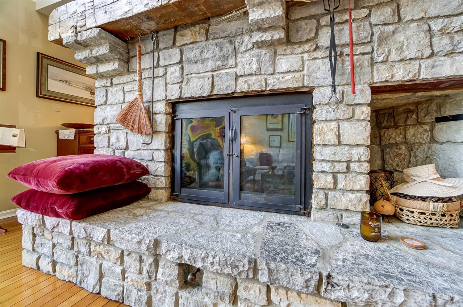 Union Twp, Ohio, 45244, United States, 4 Bedrooms Bedrooms, ,5 BathroomsBathrooms,Residential,Pending,1722734