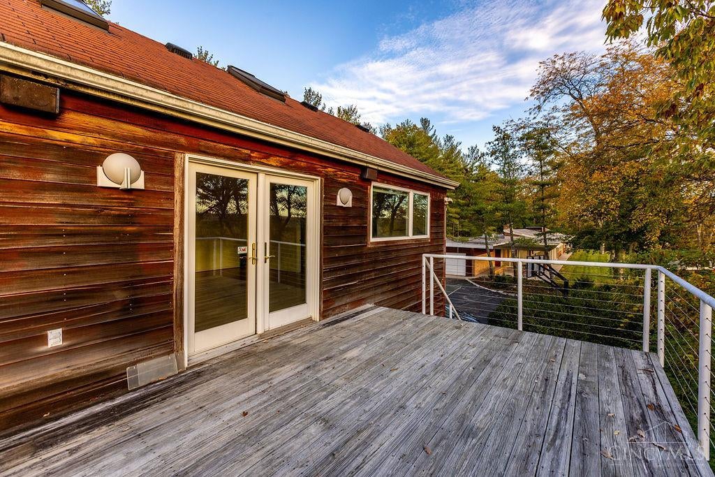 Indian Hill, Ohio, 45243, United States, 4 Bedrooms Bedrooms, ,2 BathroomsBathrooms,Residential,Active,1986910