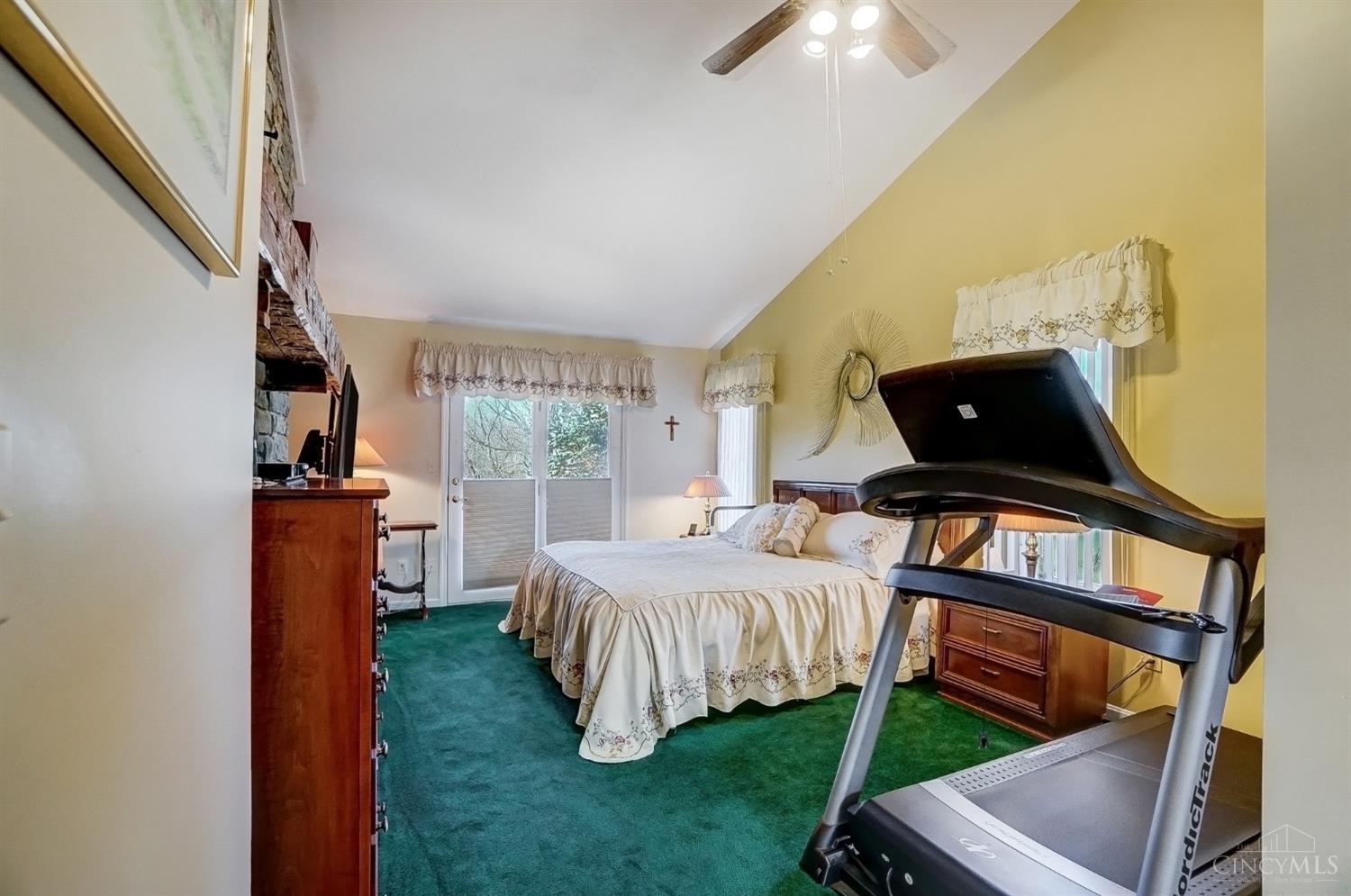 Union Twp, Ohio, 45244, United States, 4 Bedrooms Bedrooms, ,5 BathroomsBathrooms,Residential,Pending,1722734