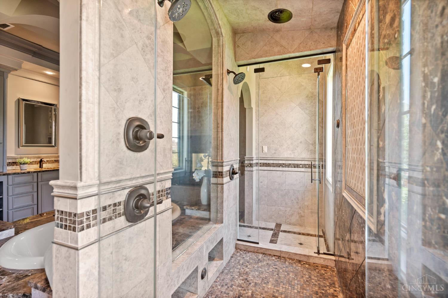 Deerfield Twp., Ohio, 45040, United States, 6 Bedrooms Bedrooms, ,8 BathroomsBathrooms,Residential,Active,1904704