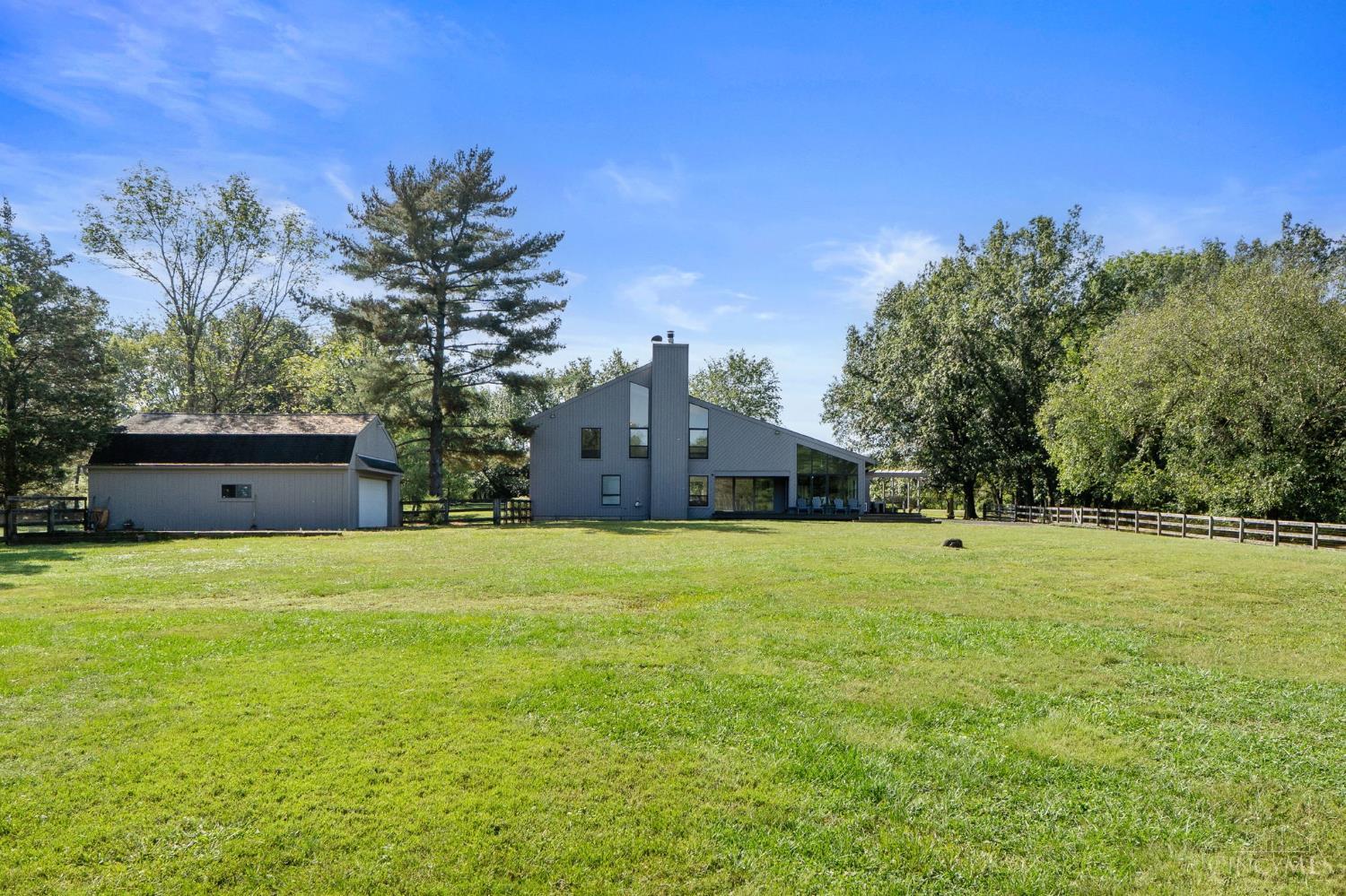 Hamilton Twp, Ohio, 45152, United States, 3 Bedrooms Bedrooms, ,3 BathroomsBathrooms,Residential,Active,1953014