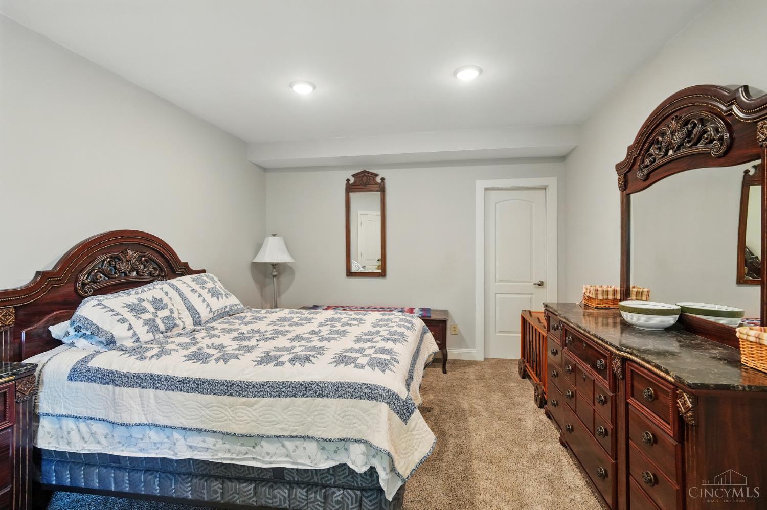 South Lebanon, Ohio, 45065, United States, ,5 BathroomsBathrooms,Residential,Active,1828690