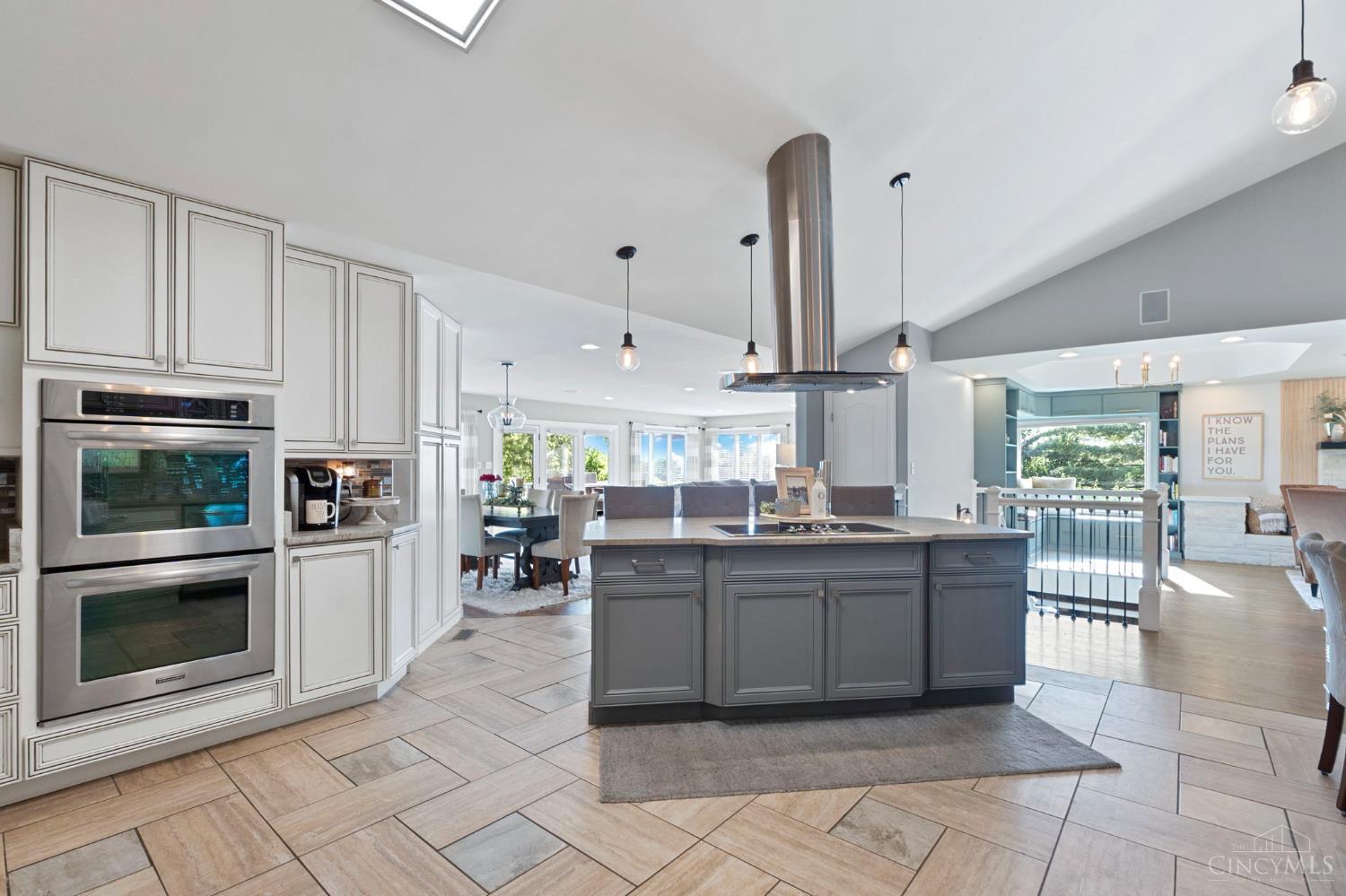 West Chester, Ohio, 45011, United States, 4 Bedrooms Bedrooms, ,6 BathroomsBathrooms,Residential,Active,1987249