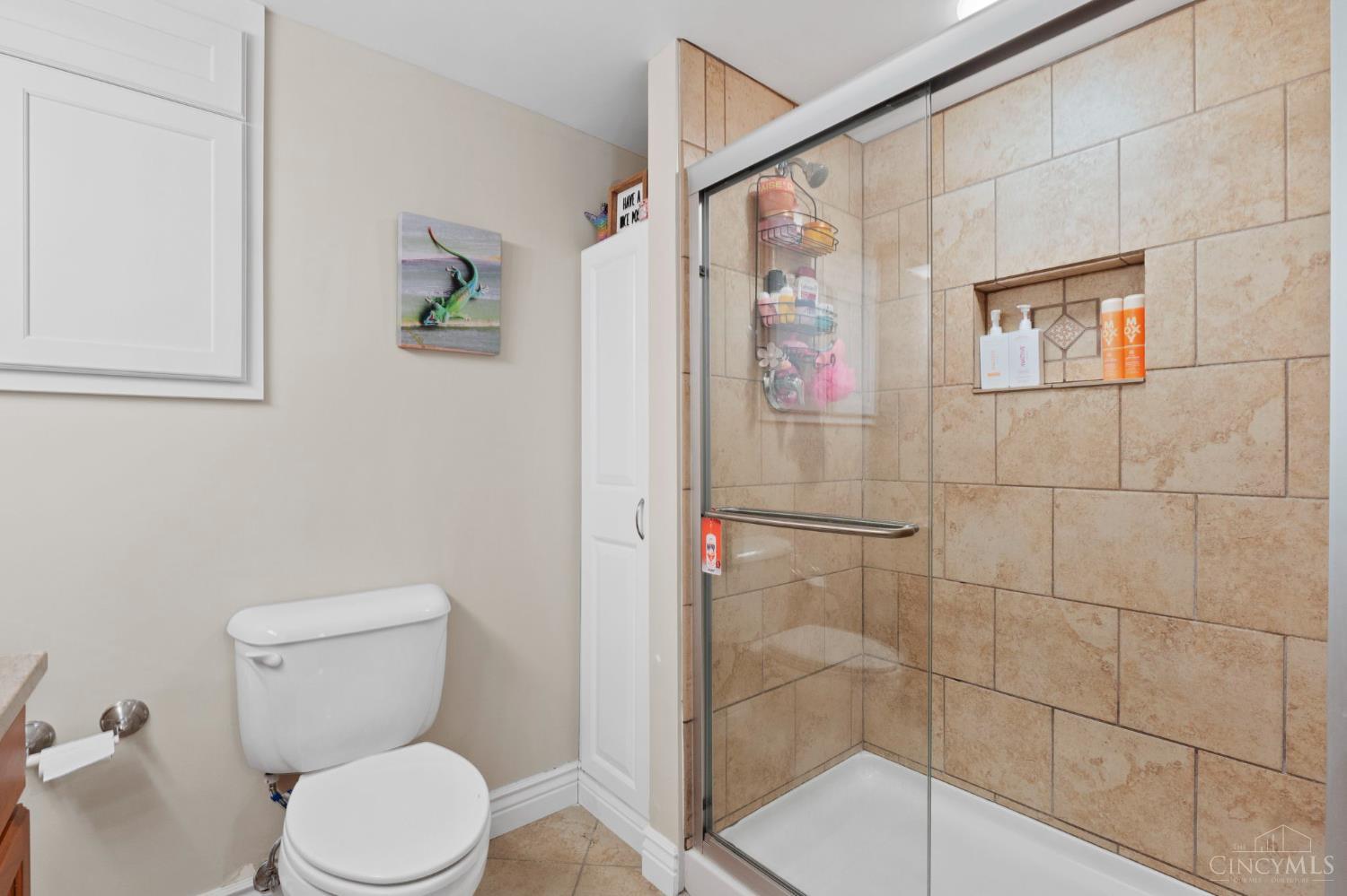 West Chester, Ohio, 45011, United States, 4 Bedrooms Bedrooms, ,6 BathroomsBathrooms,Residential,Active,1987249