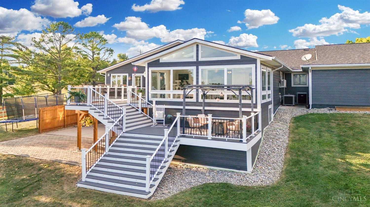 West Chester, Ohio, 45011, United States, 4 Bedrooms Bedrooms, ,6 BathroomsBathrooms,Residential,Active,1987249