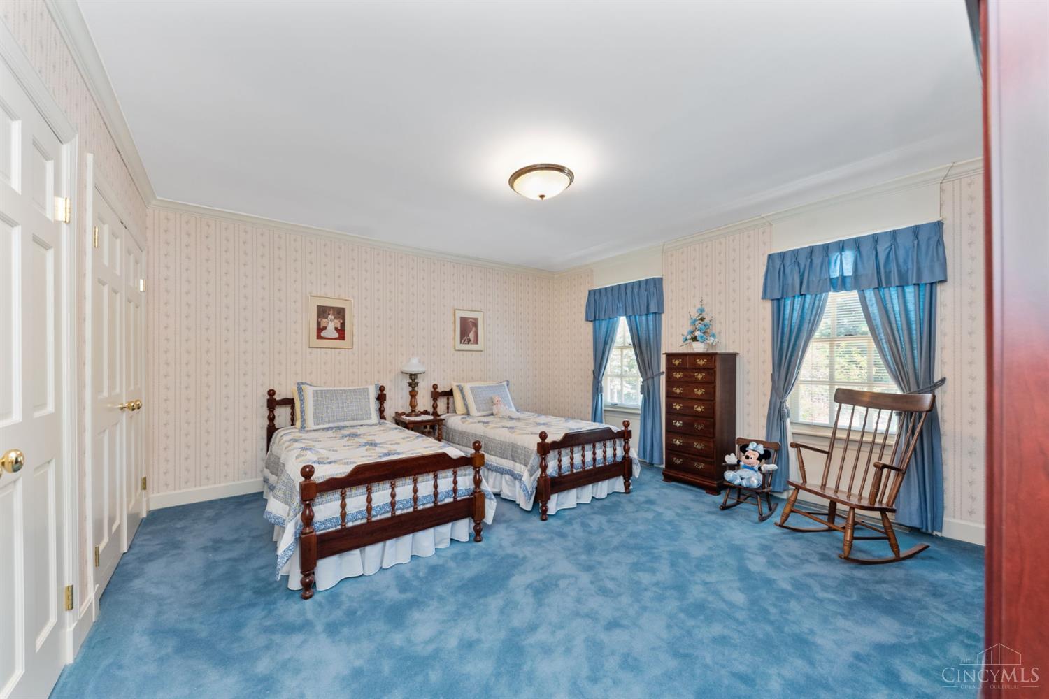 Evendale, Ohio, 45241, United States, 4 Bedrooms Bedrooms, ,4 BathroomsBathrooms,Residential,Active,1920230