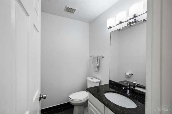 10555 MONTGOMERY RD APT 36, MONTGOMERY, OH 45242, photo 4 of 44