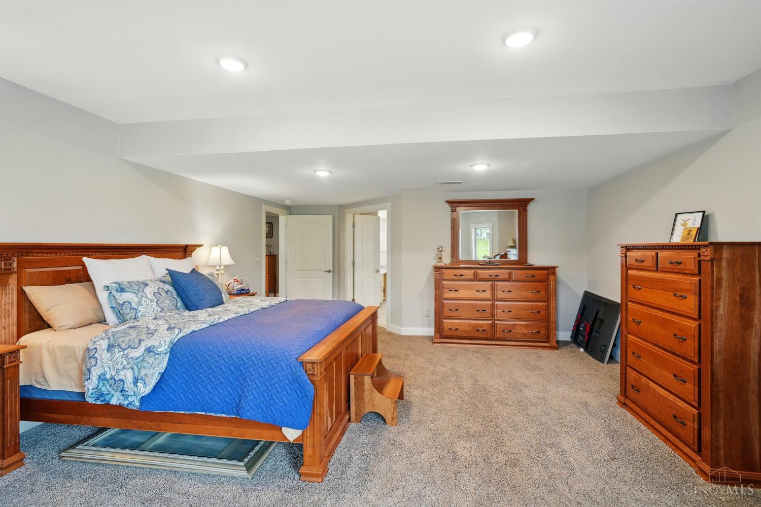 South Lebanon, Ohio, 45065, United States, ,5 BathroomsBathrooms,Residential,Active,1828690