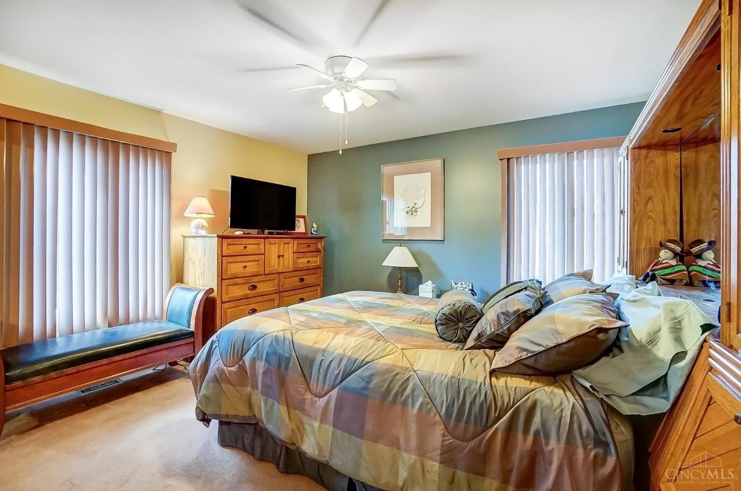 Union Twp, Ohio, 45244, United States, 4 Bedrooms Bedrooms, ,5 BathroomsBathrooms,Residential,Pending,1722734