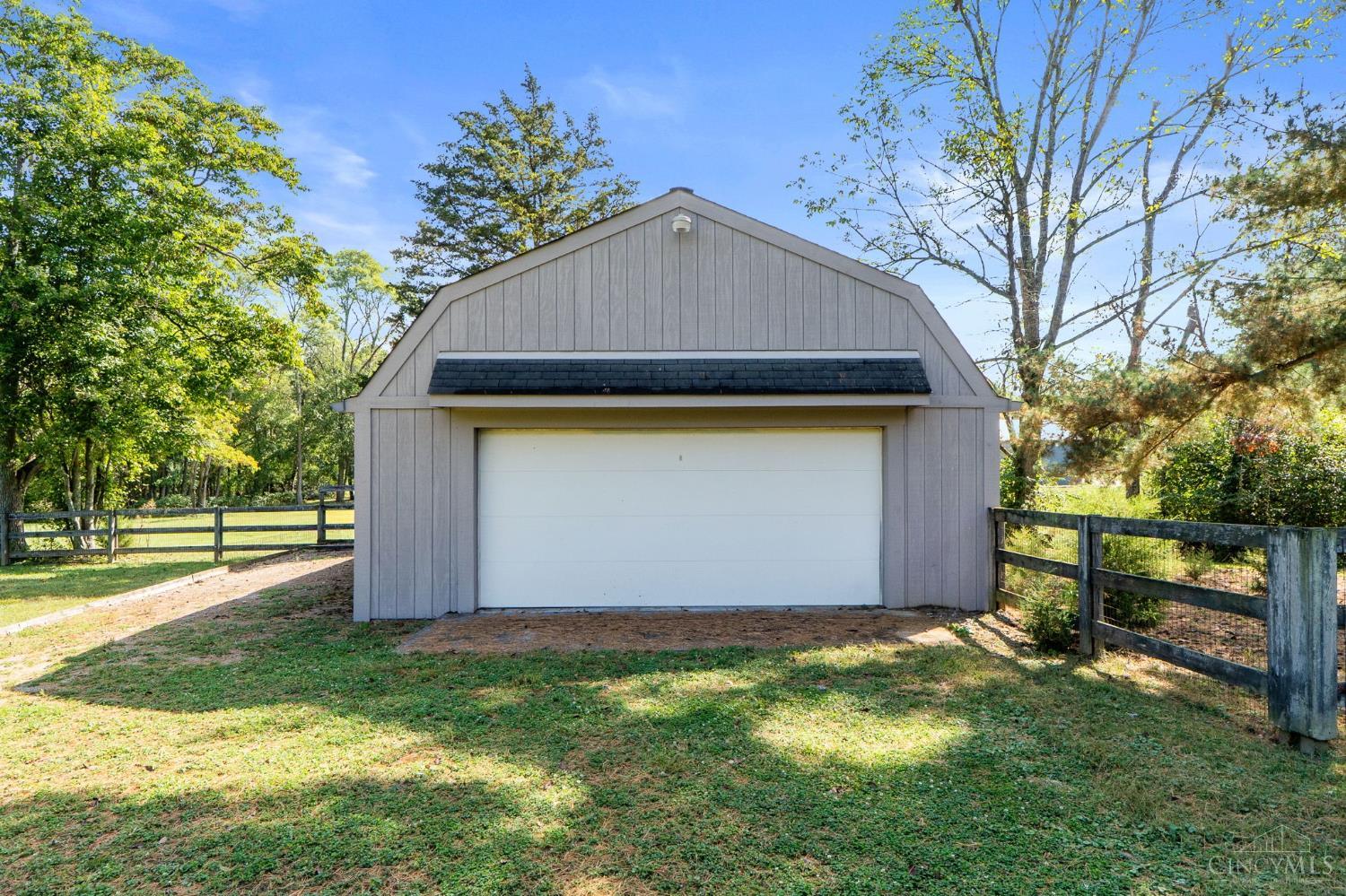 Hamilton Twp, Ohio, 45152, United States, 3 Bedrooms Bedrooms, ,3 BathroomsBathrooms,Residential,Active,1953014