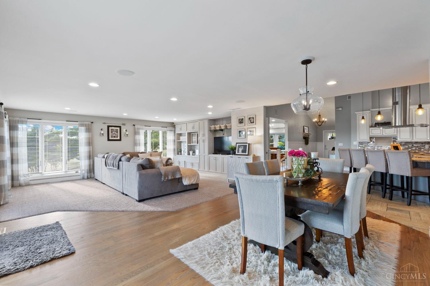 West Chester, Ohio, 45011, United States, 4 Bedrooms Bedrooms, ,6 BathroomsBathrooms,Residential,Active,1987249