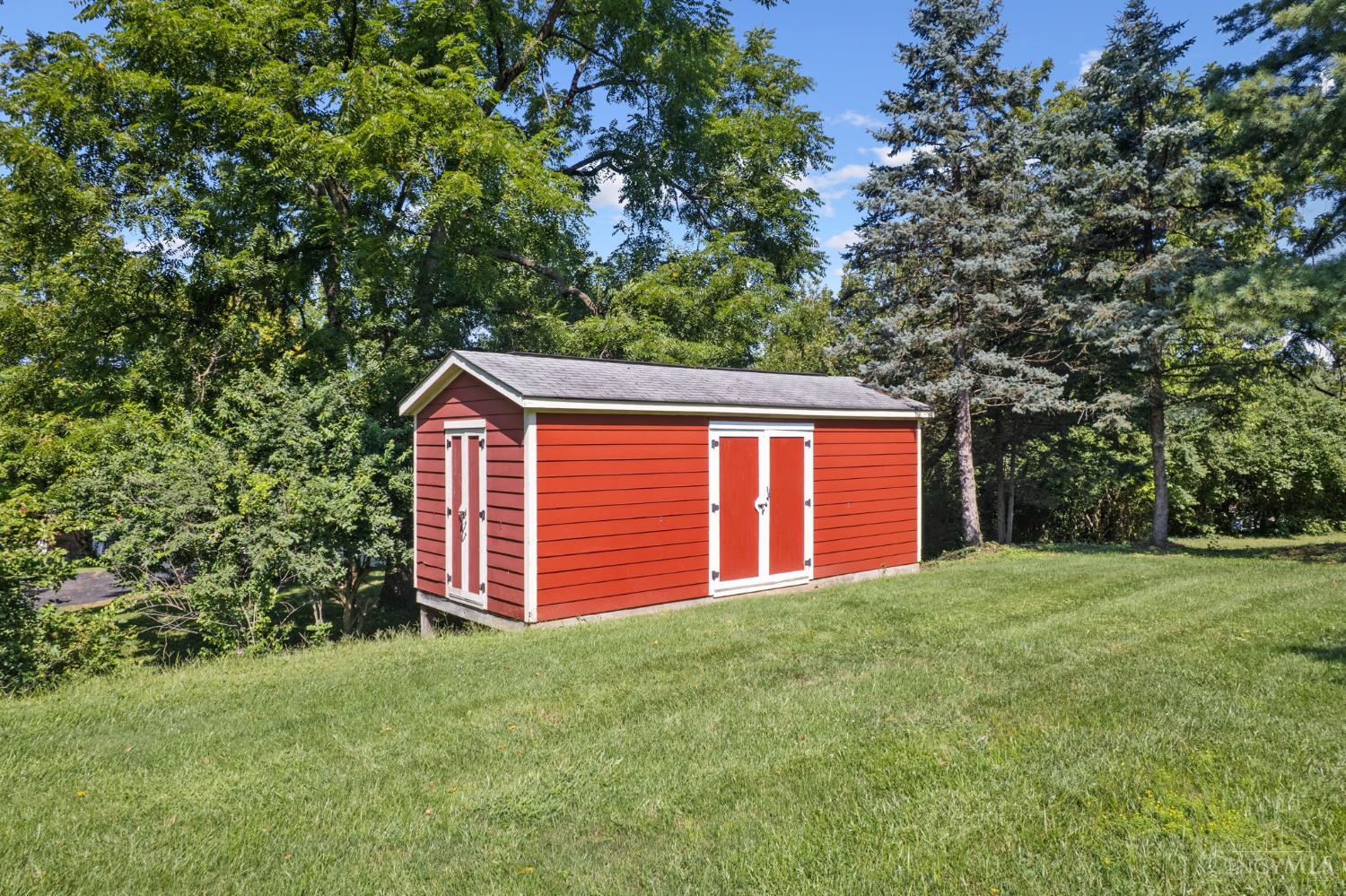 Evendale, Ohio, 45241, United States, 4 Bedrooms Bedrooms, ,4 BathroomsBathrooms,Residential,Active,1920230