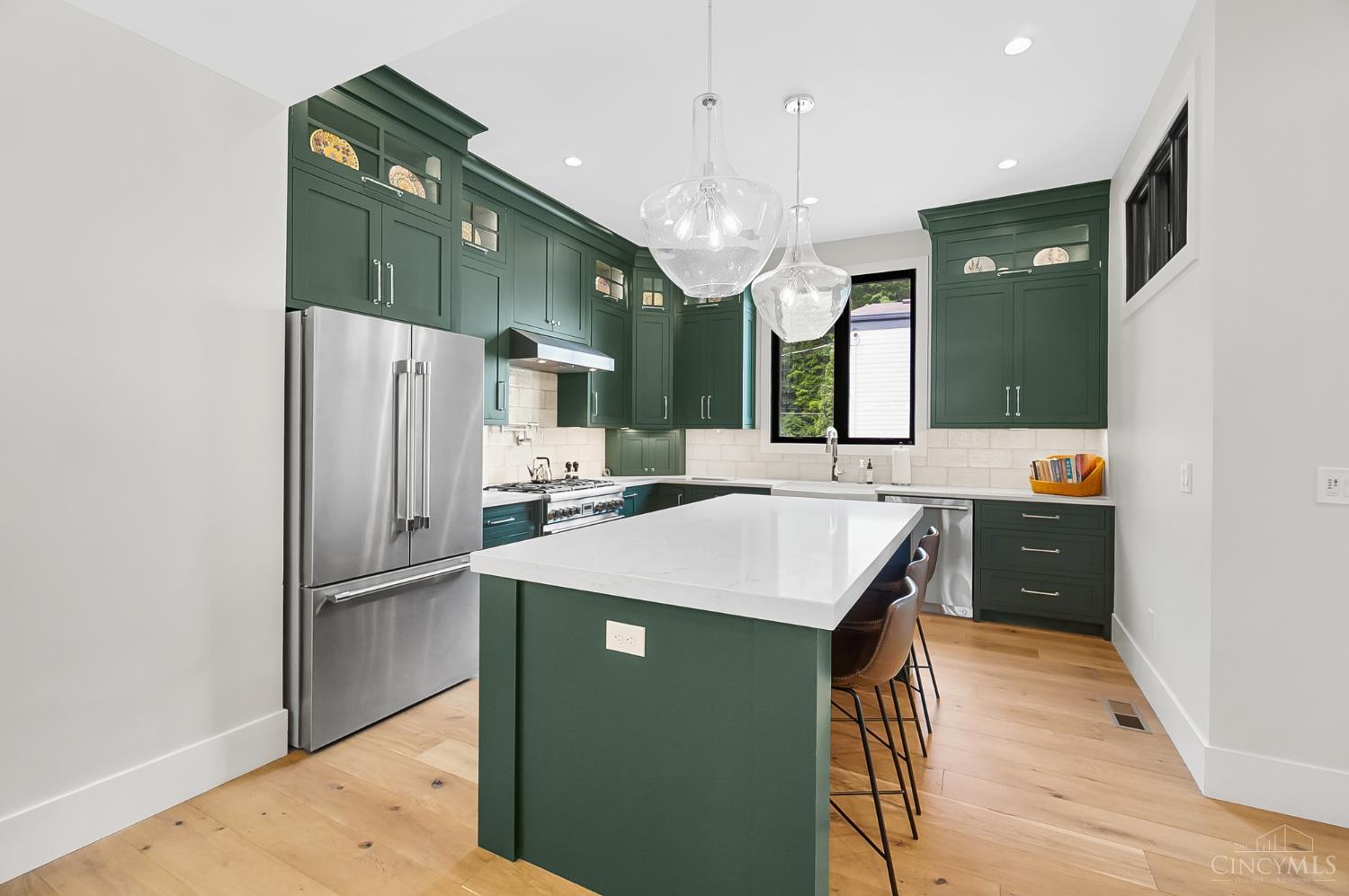 Cincinnati, Ohio, 45202, United States, 3 Bedrooms Bedrooms, ,4 BathroomsBathrooms,Residential,Active,1922745