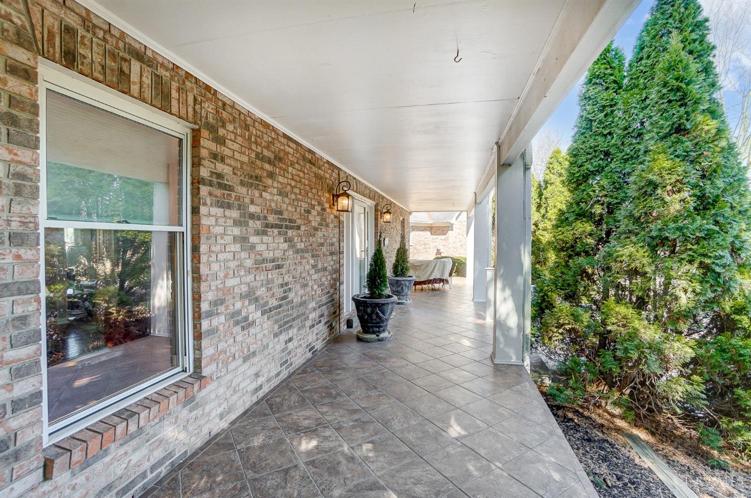 Union Twp, Ohio, 45244, United States, 4 Bedrooms Bedrooms, ,5 BathroomsBathrooms,Residential,Pending,1722734