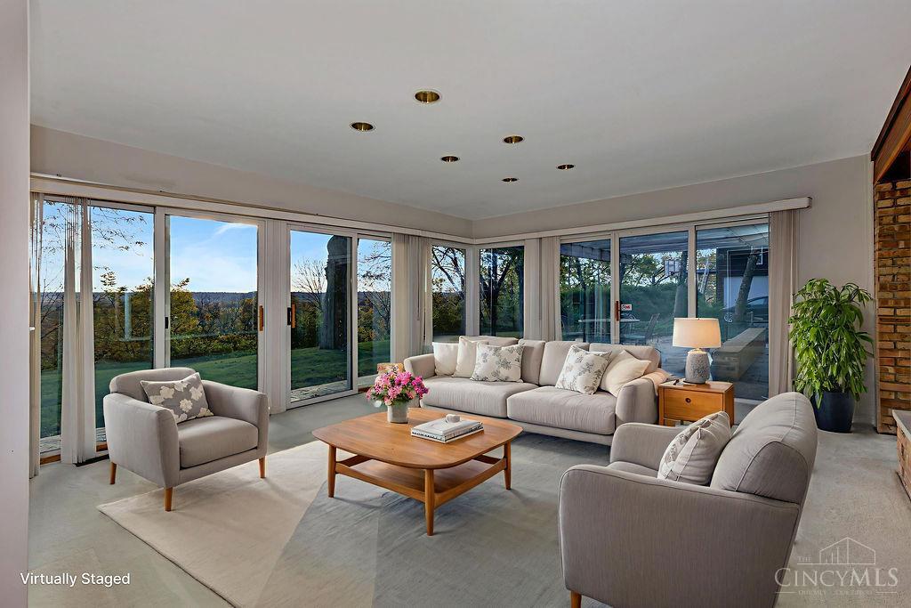 Indian Hill, Ohio, 45243, United States, 4 Bedrooms Bedrooms, ,2 BathroomsBathrooms,Residential,Active,1986910