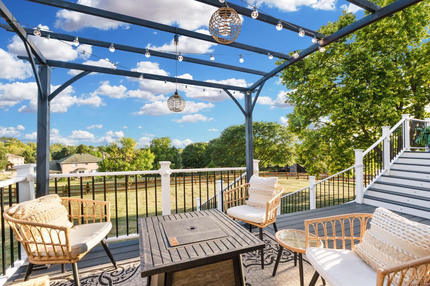 West Chester, Ohio, 45011, United States, 4 Bedrooms Bedrooms, ,6 BathroomsBathrooms,Residential,Active,1987249