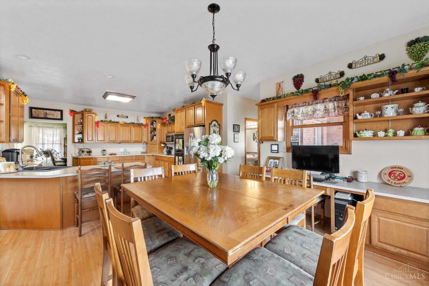 Wayne Twp, Ohio, 45067, United States, 5 Bedrooms Bedrooms, ,6 BathroomsBathrooms,Residential,Active,1892390