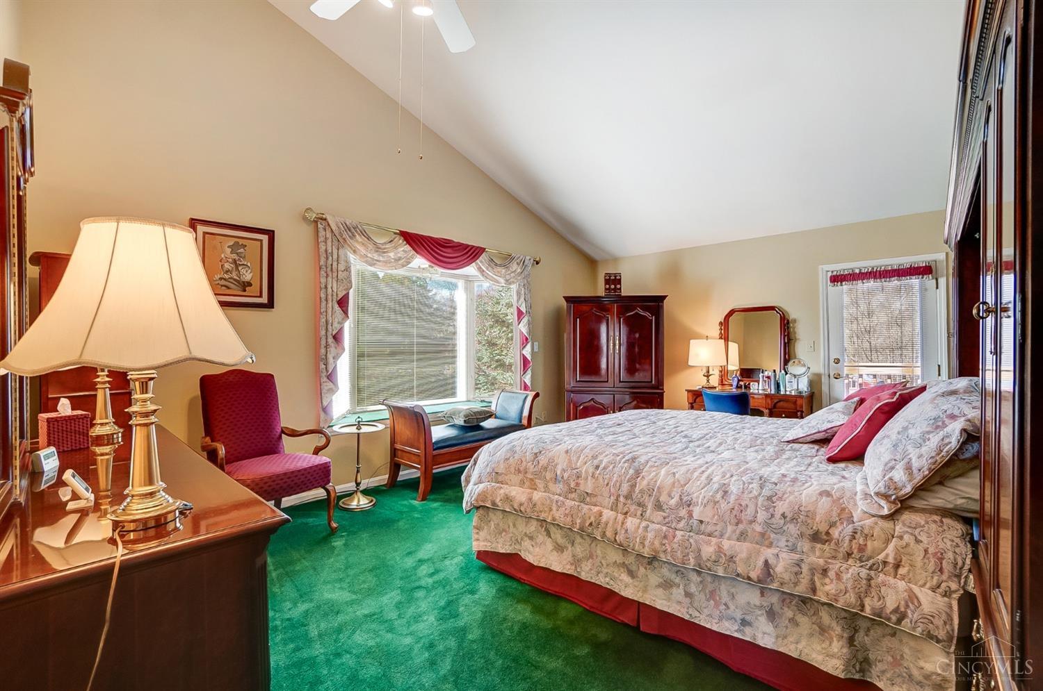 Union Twp, Ohio, 45244, United States, 4 Bedrooms Bedrooms, ,5 BathroomsBathrooms,Residential,Pending,1722734