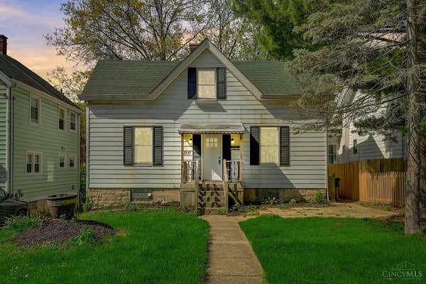 2937 MIGNON AVE, CINCINNATI, OH 45211 - Image 1