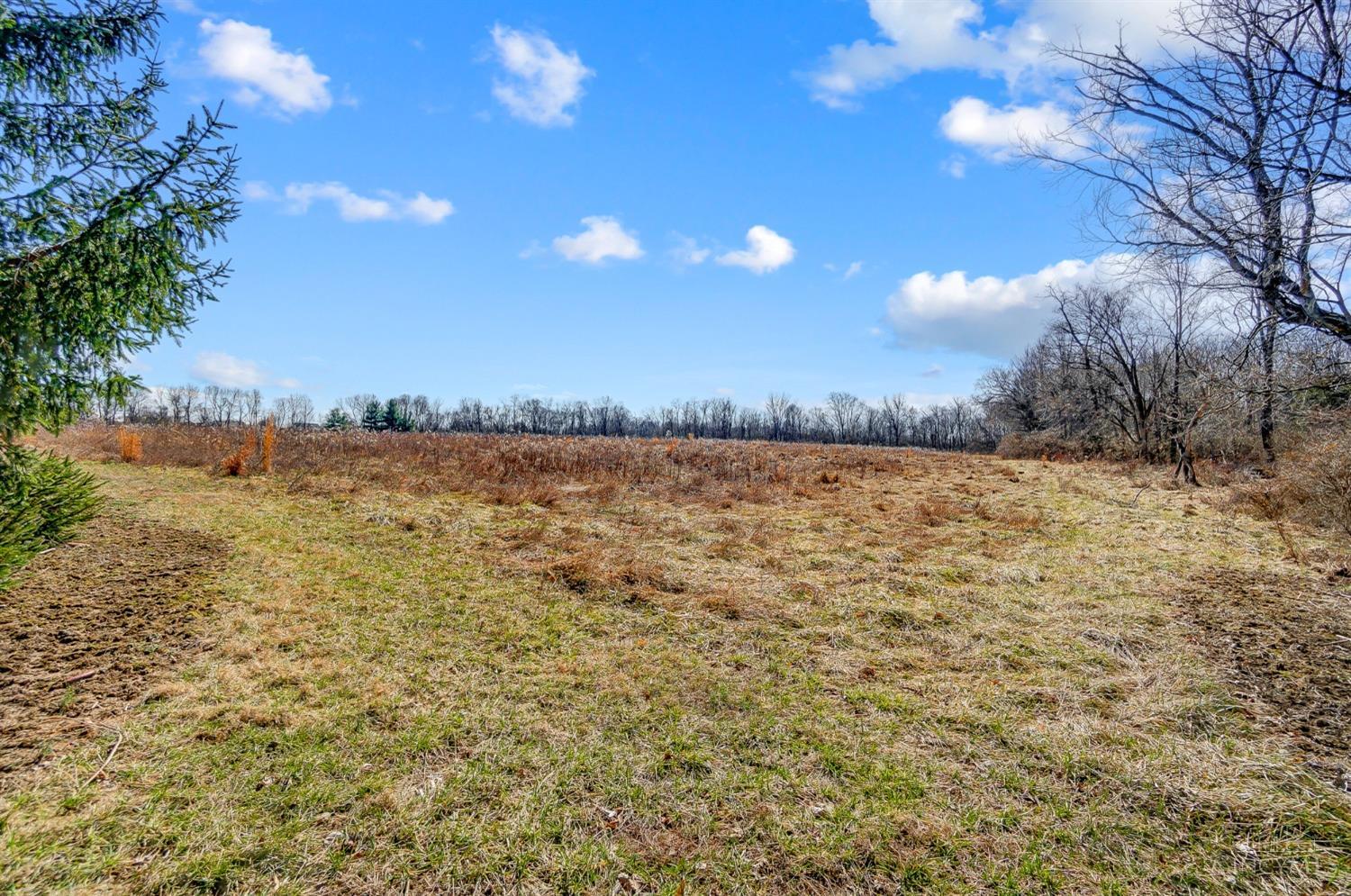 Union Twp, Ohio, 45244, United States, 4 Bedrooms Bedrooms, ,5 BathroomsBathrooms,Residential,Pending,1722734