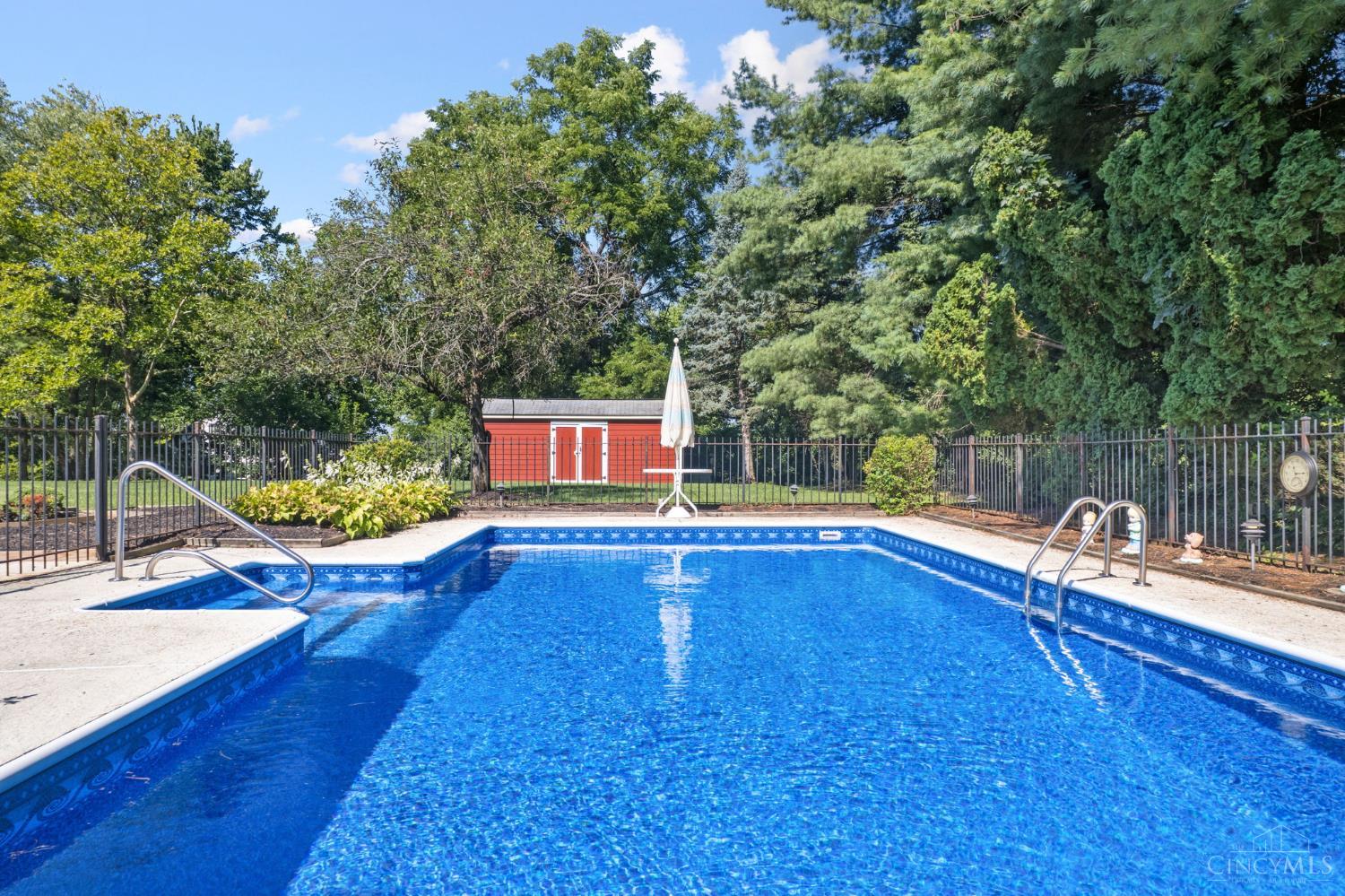 Evendale, Ohio, 45241, United States, 4 Bedrooms Bedrooms, ,4 BathroomsBathrooms,Residential,Active,1920230