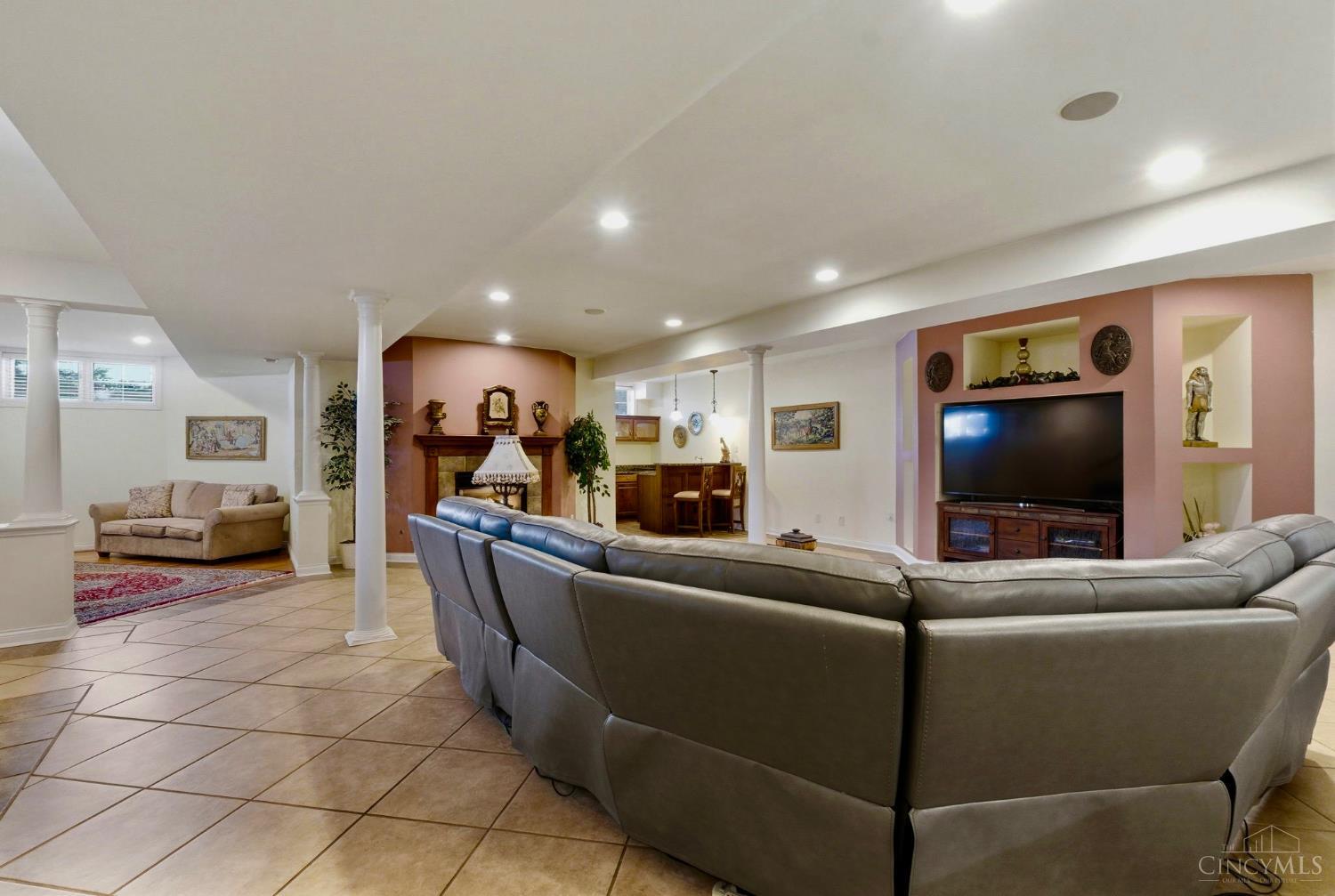 Liberty Twp, Ohio, 45044, United States, 4 Bedrooms Bedrooms, ,5 BathroomsBathrooms,Residential,Active,2040686