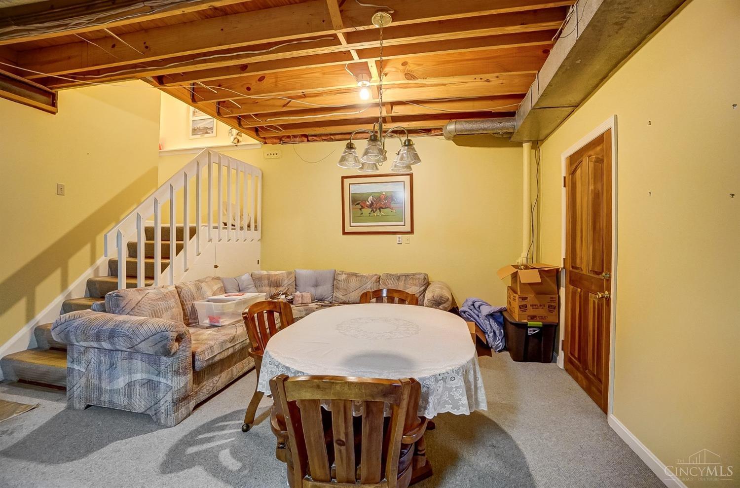 Union Twp, Ohio, 45244, United States, 4 Bedrooms Bedrooms, ,5 BathroomsBathrooms,Residential,Pending,1722734