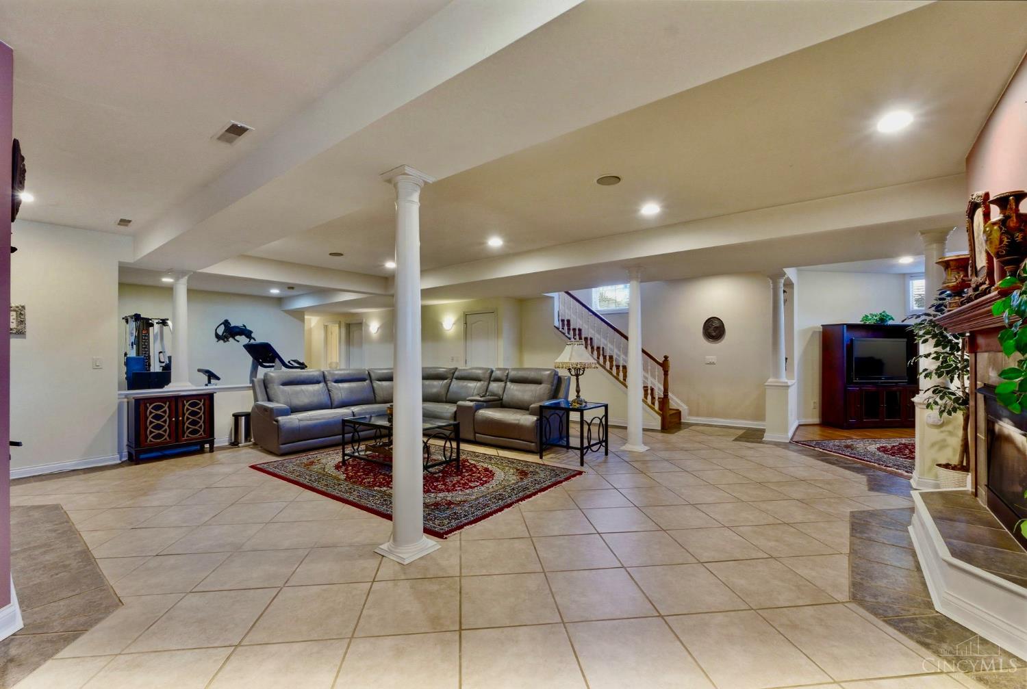 Liberty Twp, Ohio, 45044, United States, 4 Bedrooms Bedrooms, ,5 BathroomsBathrooms,Residential,Active,2040686