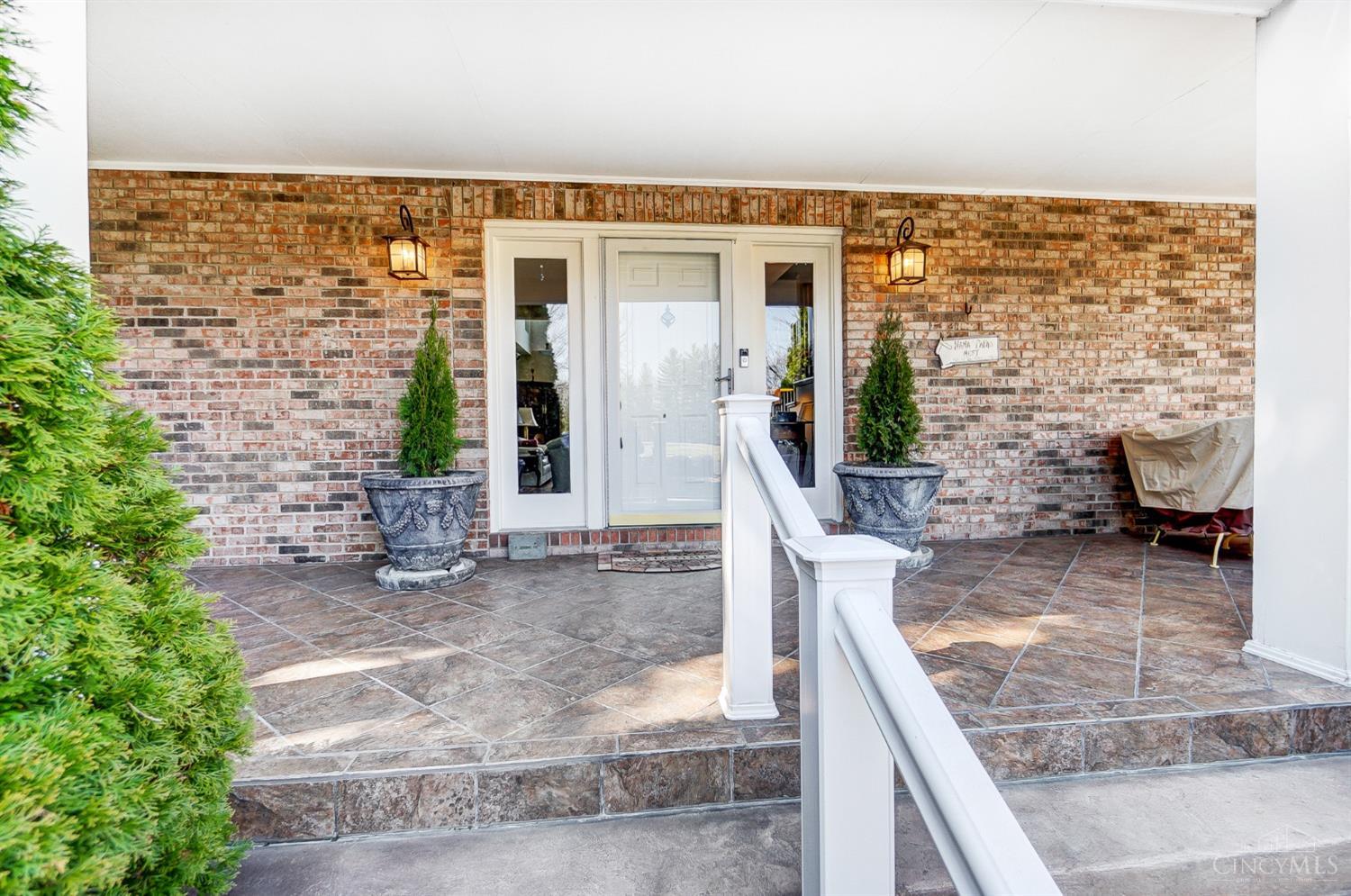 Union Twp, Ohio, 45244, United States, 4 Bedrooms Bedrooms, ,5 BathroomsBathrooms,Residential,Pending,1722734