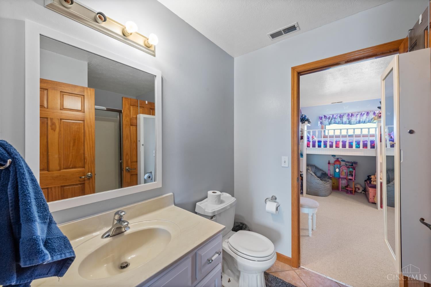 Wayne Twp, Ohio, 45067, United States, 5 Bedrooms Bedrooms, ,6 BathroomsBathrooms,Residential,Active,1892390