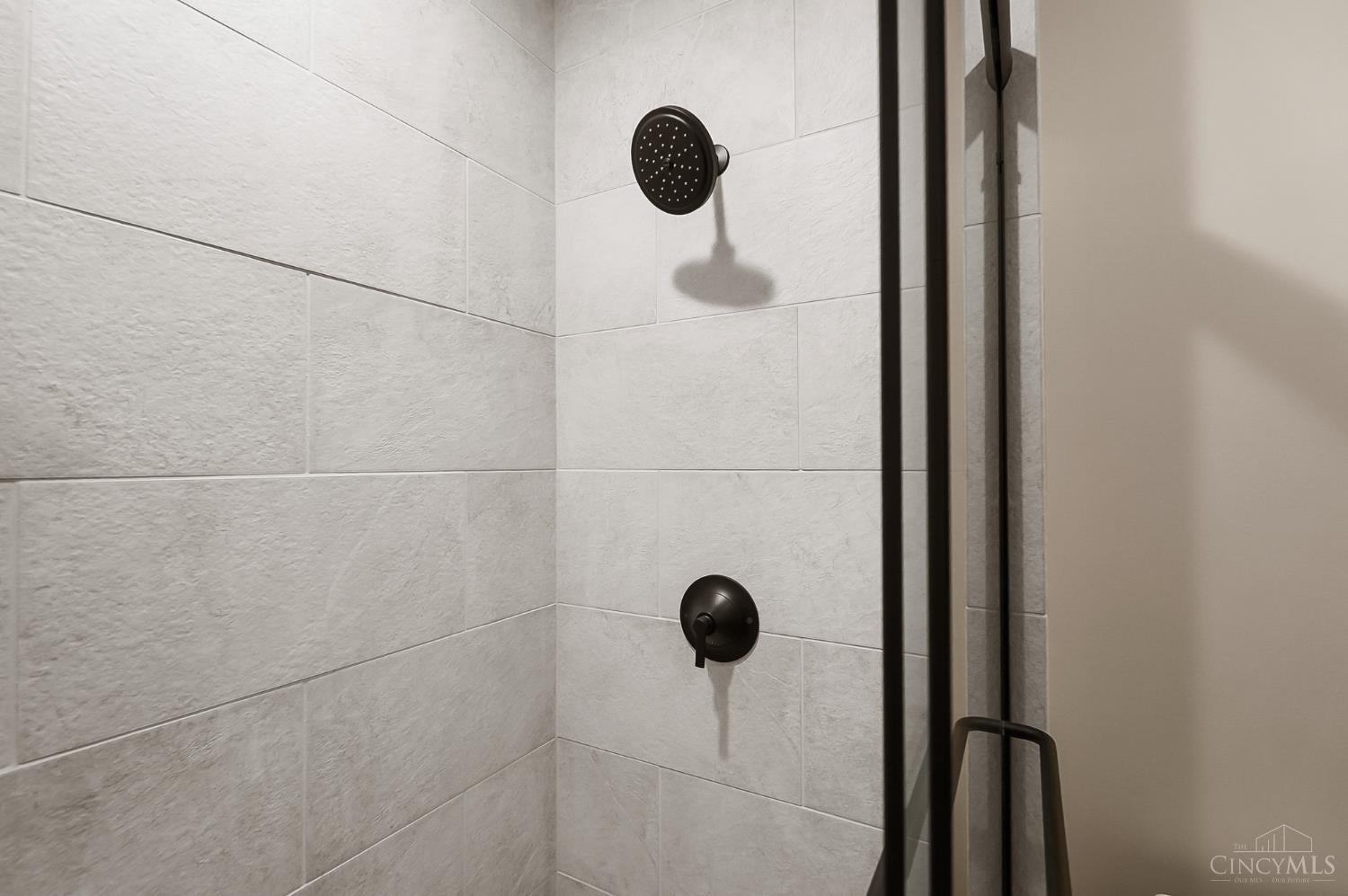 Cincinnati, Ohio, 45202, United States, 3 Bedrooms Bedrooms, ,4 BathroomsBathrooms,Residential,Active,1922745