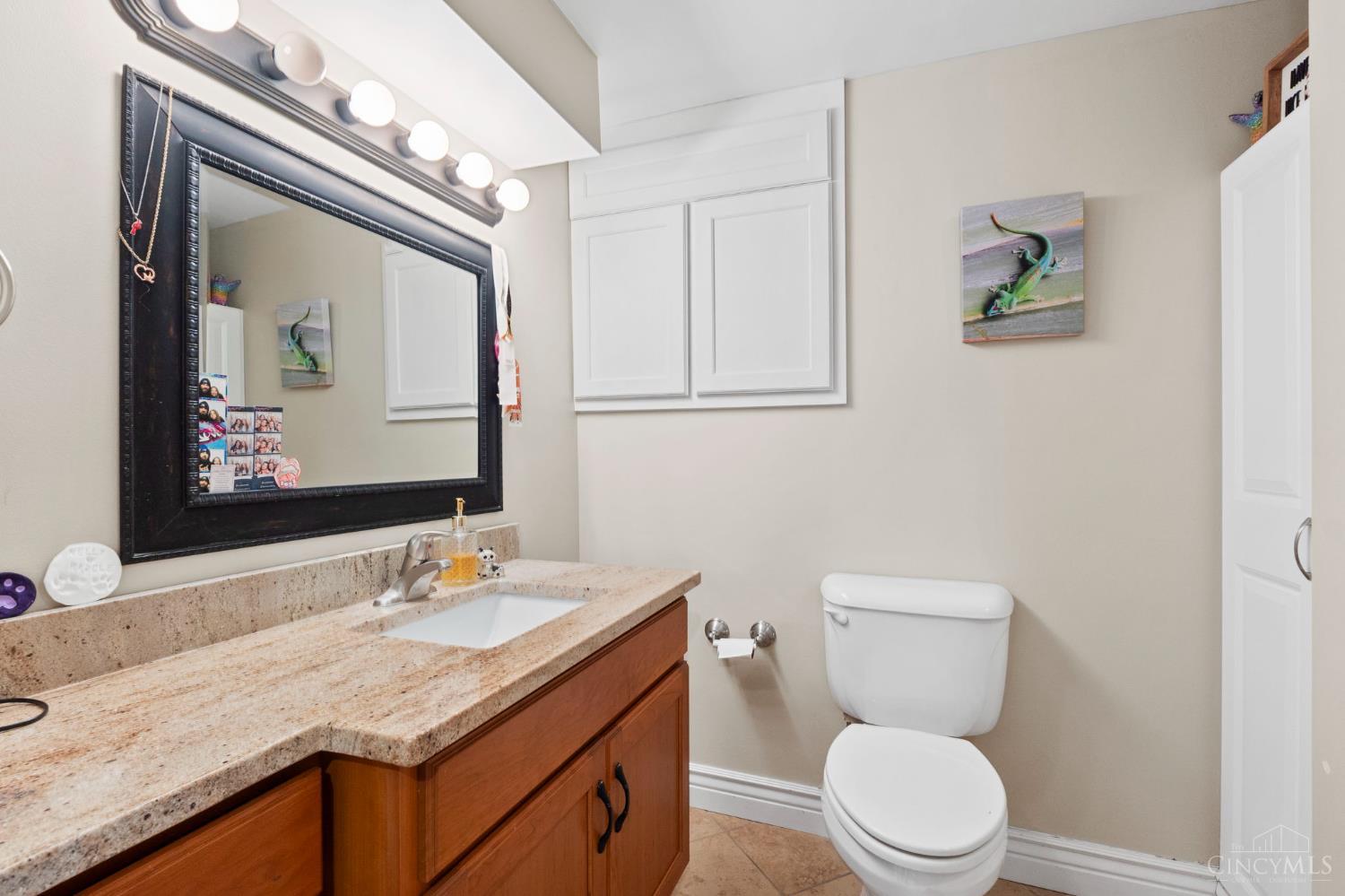 West Chester, Ohio, 45011, United States, 4 Bedrooms Bedrooms, ,6 BathroomsBathrooms,Residential,Active,1987249