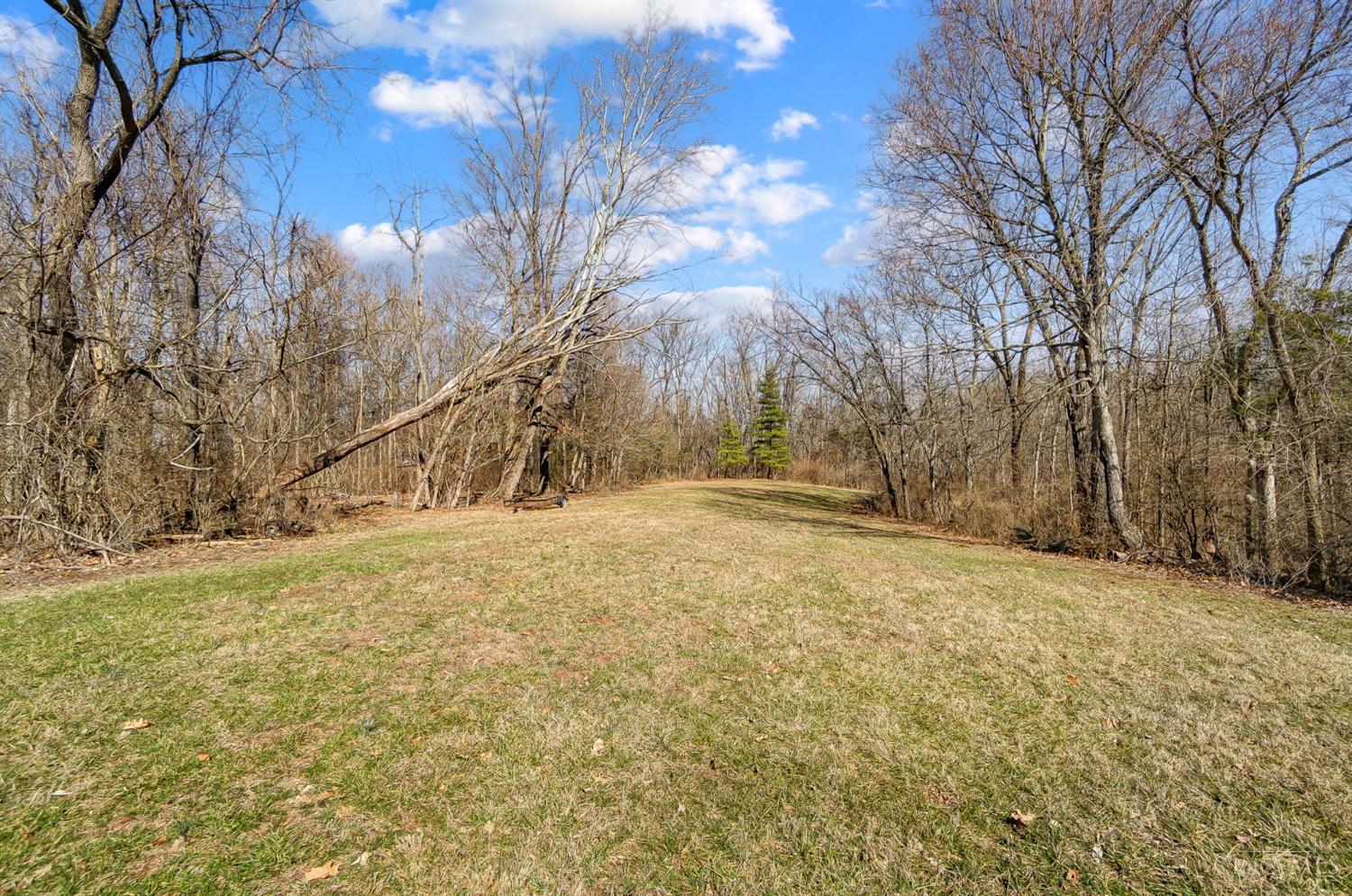 Union Twp, Ohio, 45244, United States, 4 Bedrooms Bedrooms, ,5 BathroomsBathrooms,Residential,Pending,1722734