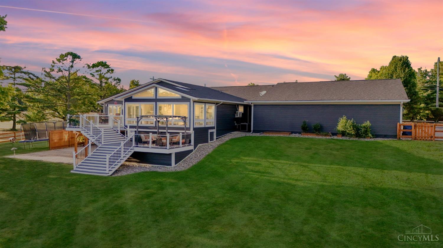 West Chester, Ohio, 45011, United States, 4 Bedrooms Bedrooms, ,6 BathroomsBathrooms,Residential,Active,1987249