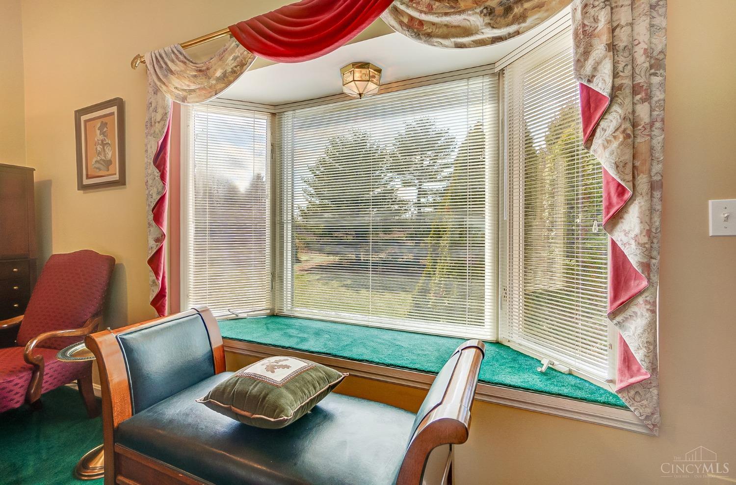 Union Twp, Ohio, 45244, United States, 4 Bedrooms Bedrooms, ,5 BathroomsBathrooms,Residential,Pending,1722734